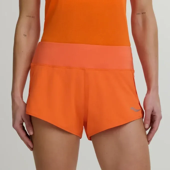 Outpace 2.5″ split shorts voor dames