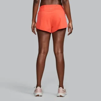 Outpace 2.5″ split shorts voor dames